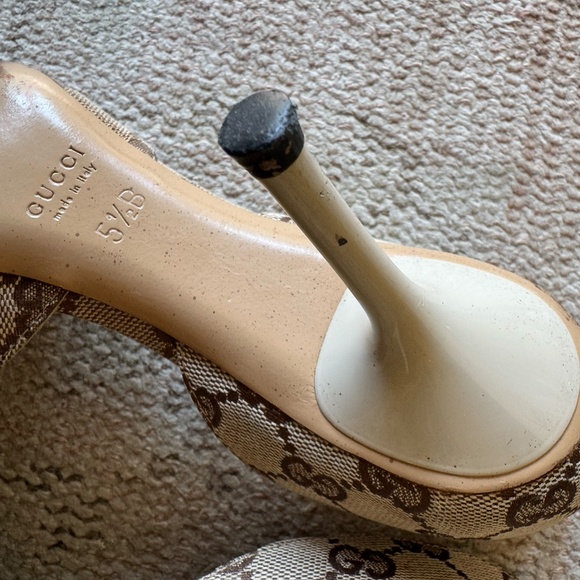 Gucci Niagara Lux D'Orsay Pump - Picture 8 of 13